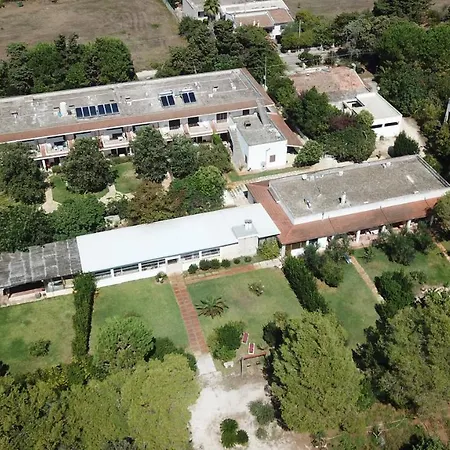 Missipezza A Frassanito Aparthotel Alimini