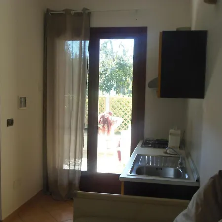 Missipezza A Frassanito Aparthotel Alimini