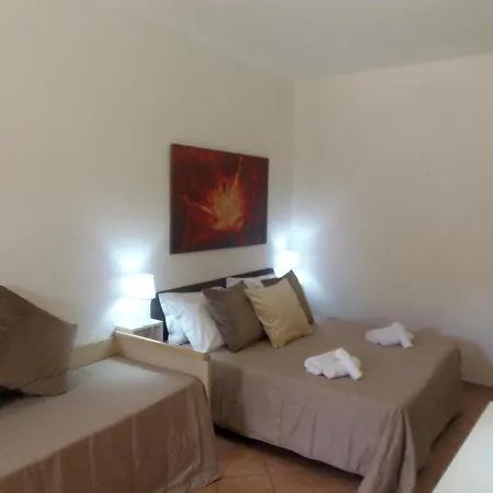 Missipezza A Frassanito Aparthotel Alimini