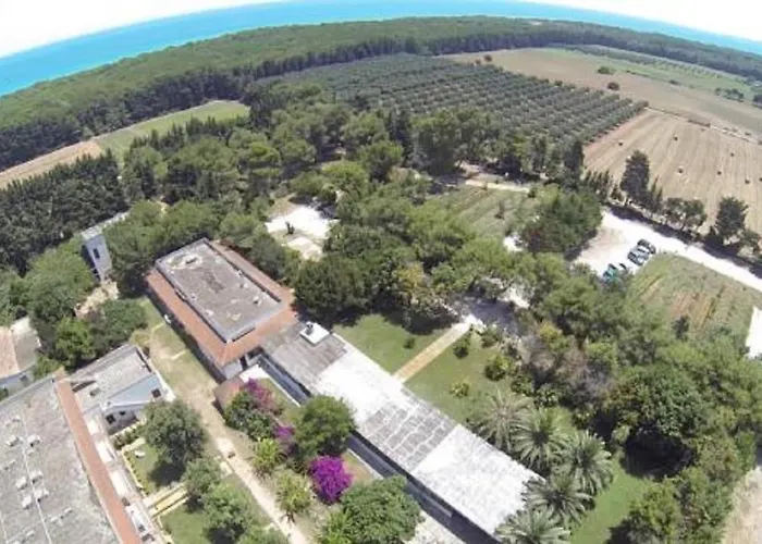 Missipezza A Frassanito Aparthotel Alimini